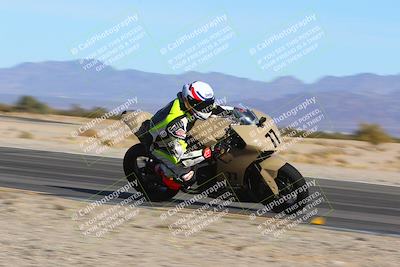 media/Jan-13-2024-SoCal Trackdays (Sat) [[9c032fe5aa]]/Turn 14 Inside (150pm)/